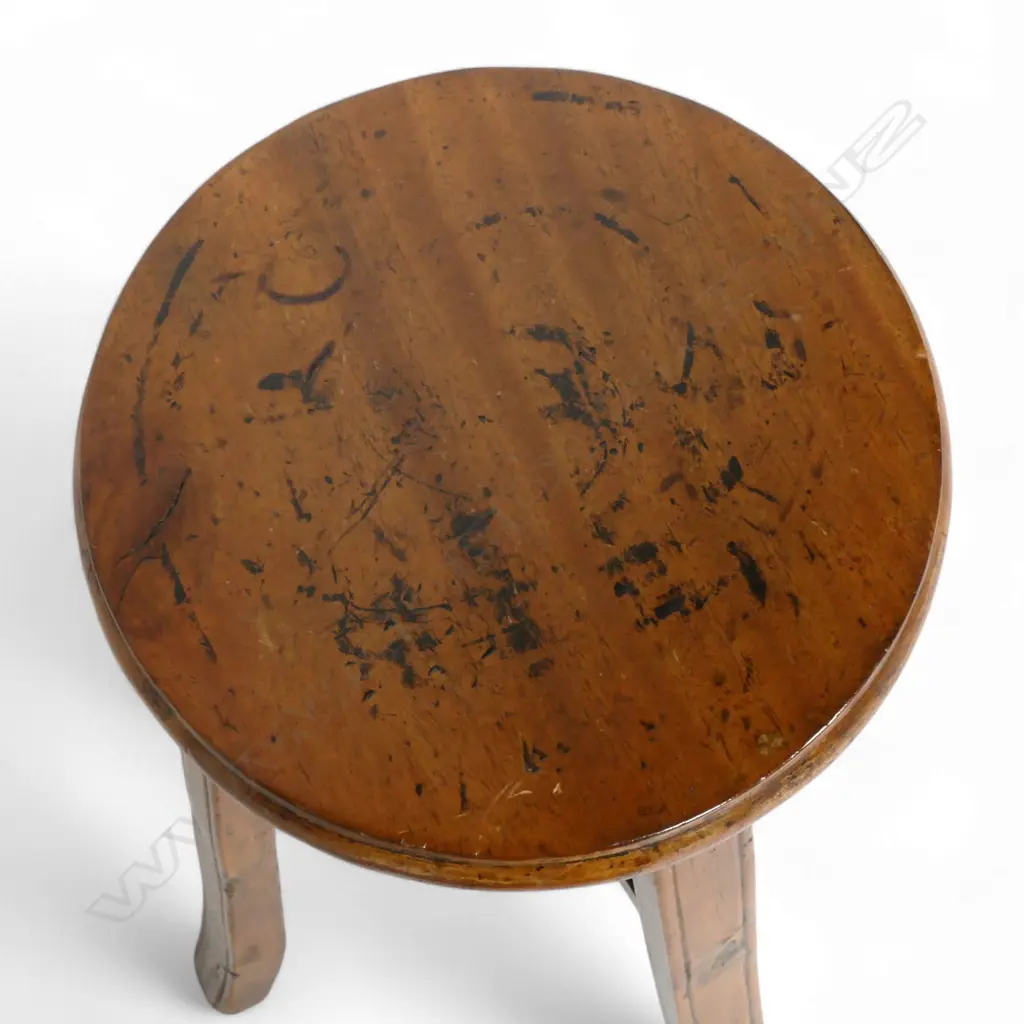 A Chinese circular stool, Image 1++